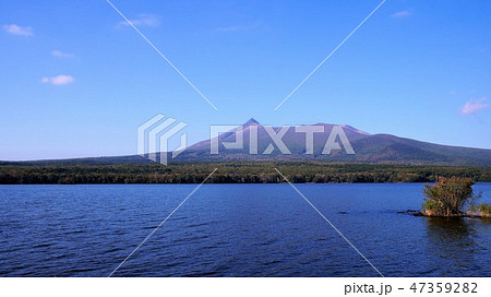 大沼から望む駒ヶ岳 47359282