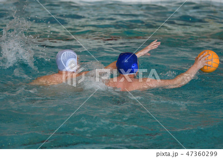 The boys play in water polo 47360299