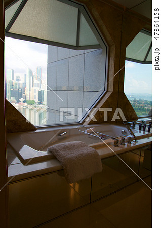 SINGAPORE - JULY 23rd, 2016: luxury Hotel room with modern interior, beautiful Large bathroom  marbl 47364158