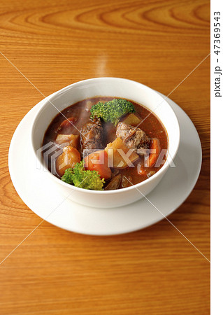 出来立て熱々ビーフシチュー 47369543