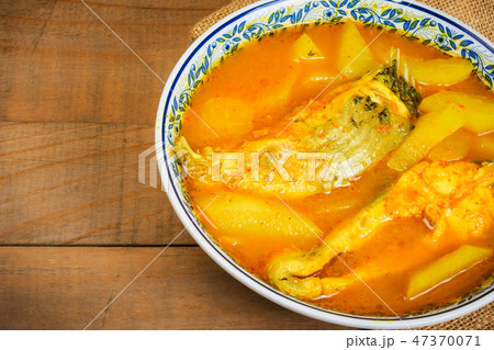fish curry , Thai food 47370071