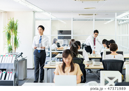 オフィス 47371989