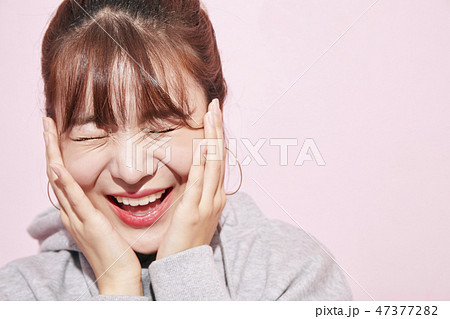 女性　ビューティー 47377282