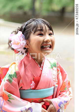 七五三詣で 47380056