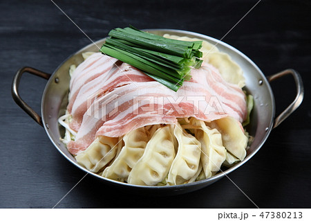 豚バラ餃子鍋 47380213