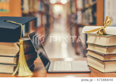 E-learning class and internet online education E-learning class and internet online education 47386640