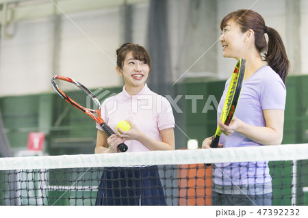 テニス、女性、テニスコート、ラケット、スクール テニス、女性、テニスコート、ラケット、スクール 47392232