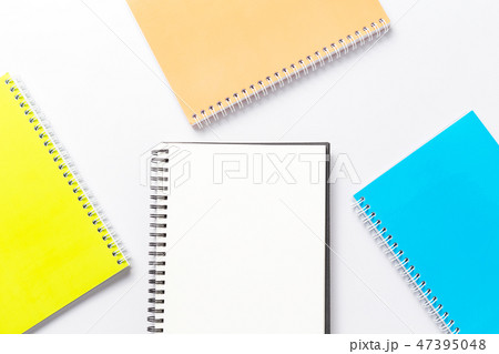 Top view, empty notebook on a white background. 47395048