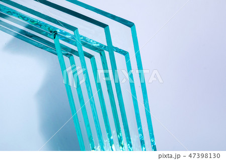 Sheets of Factory manufacturing tempered clear float glass panels cut to size Sheets of Factory manufacturing tempered clear float glass panels cut to size 47398130
