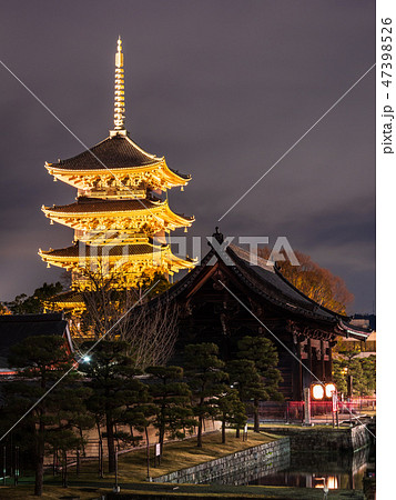 京都　東寺　五重塔 47398526