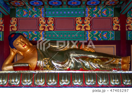 The interior and scenery of the Buddhist Temple The interior and scenery of the Buddhist Temple 47403297