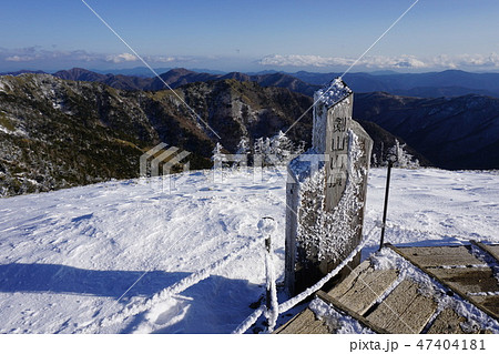 日本百名山　四国剣山　山頂　冬季 47404181