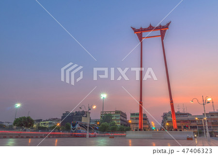 sunrise at Sao Chingcha or Swing pillar in Bangkok sunrise at Sao Chingcha or Swing pillar in Bangkok 47406323