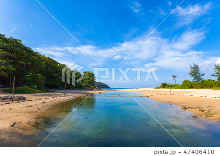 sea water in canal from the sea flow down the sea 47406410
