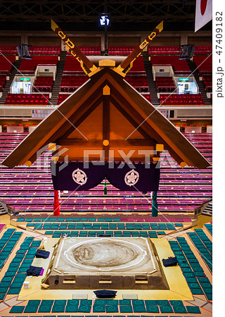 大相撲 土俵と吊り屋根 大相撲 土俵と吊り屋根 47409182