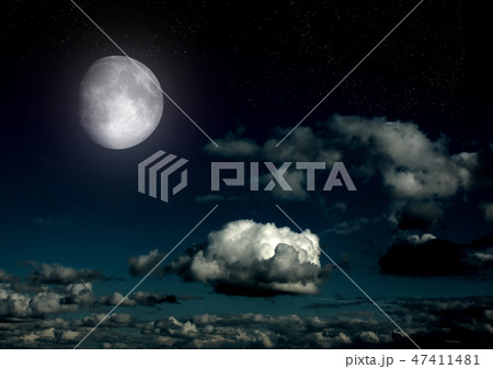 The moon in the night skyのイラスト素材 [47411481] - PIXTA