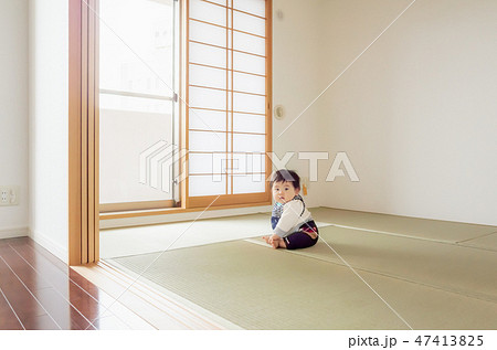 リフォームとハウスクリーニングを終えた部屋 47413825