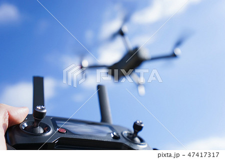 ドローン・ドローン宅配 47417317