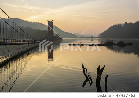 秋 韓国 湖 47427762