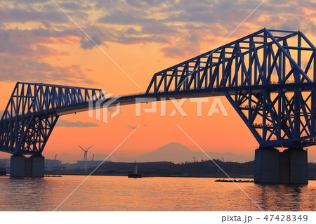 【東京都】東京ゲートブリッジの夕景 47428349