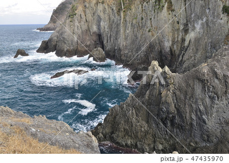 【兵庫県　香住海岸】今子浦・大引の鼻　冬の荒波 47435970