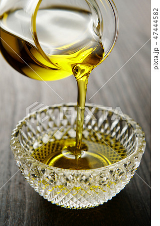 オリーブオイル オリーブオイル 47444582