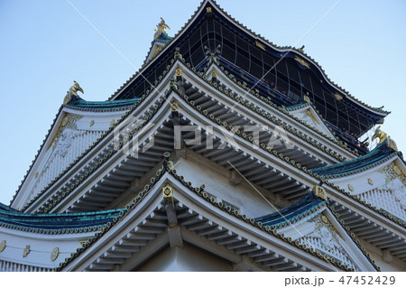 大阪城と青い空 47452429