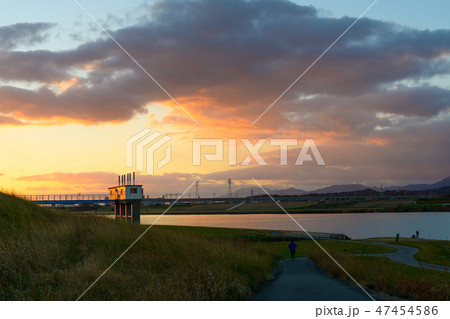 筑後川夕景 47454586