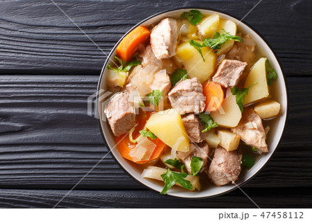 German stew Pihelsteiner with vegetables 47458112