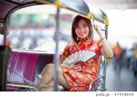 asian woman wearing chinese tradition clothes  47459649
