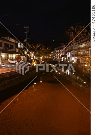 【兵庫県　城崎温泉】夜の温泉街 47461186
