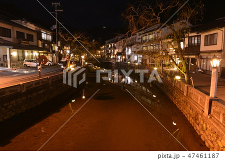 【兵庫県 城崎温泉】夜の温泉街 【兵庫県 城崎温泉】夜の温泉街 47461187