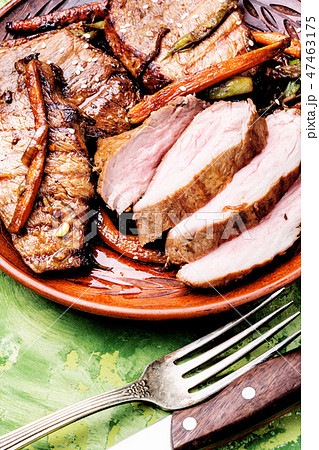 Beef steaks with vegetables Beef steaks with vegetables 47463175