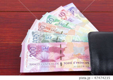 Money from St. Thomas & Prince in the black wallet 47474235