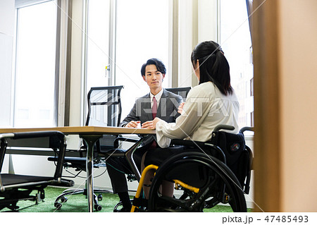 日本ユニバーサルマナー協会監修素材 障害者雇用 ビジネス 面談 面接 日本ユニバーサルマナー協会監修素材 障害者雇用 ビジネス 面談 面接 47485493