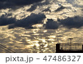 空 夕焼け 雲 47486327