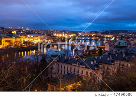 チェコ　プラハ　カレル橋 47490680
