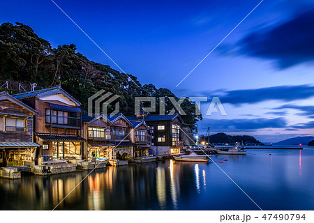 京都 伊根の舟屋 夜景 京都 伊根の舟屋 夜景 47490794