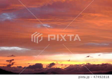 空と雲とが織りなす色紙　その1901 47492818