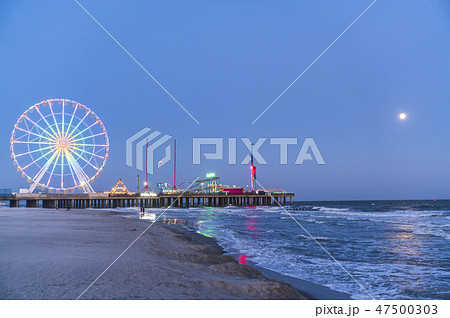 steel pier with reflection at night,Atlantic city 47500303