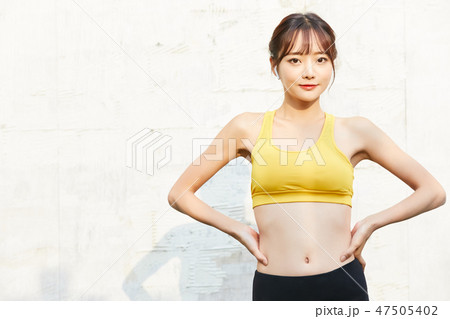 女性　スポーツウェア 47505402