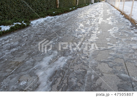 歩道凍結 47505807