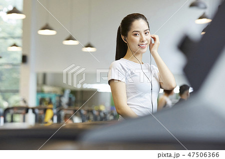 女性 フィットネスジム 女性 フィットネスジム 47506366