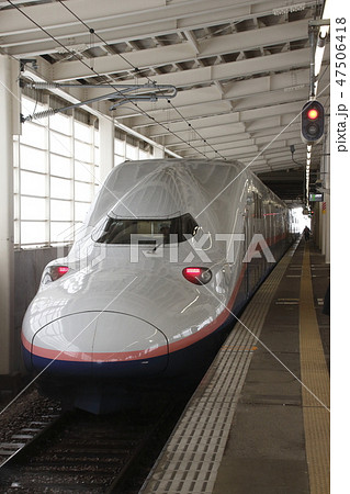 冬のガーラ湯沢駅に停車中の上越新幹線Max号 冬のガーラ湯沢駅に停車中の上越新幹線Max号 47506418