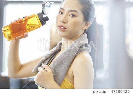 女性 フィットネスジム 女性 フィットネスジム 47506420