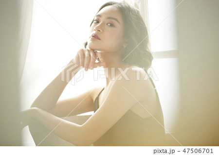 女性　ビューティー 47506701