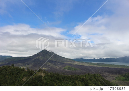 キンタマーニ高原　火山と湖　バリ島　インドネシア 47508085