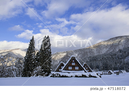 冬の白川郷 47518072