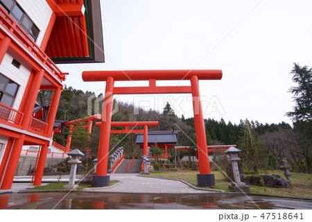 宝徳山稲荷大社(新潟県長岡市)の境内の様子 宝徳山稲荷大社(新潟県長岡市)の境内の様子 47518641