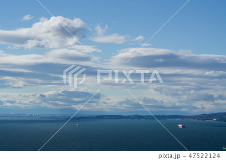 [愛知県]　三河湾　青空　雲 47522124